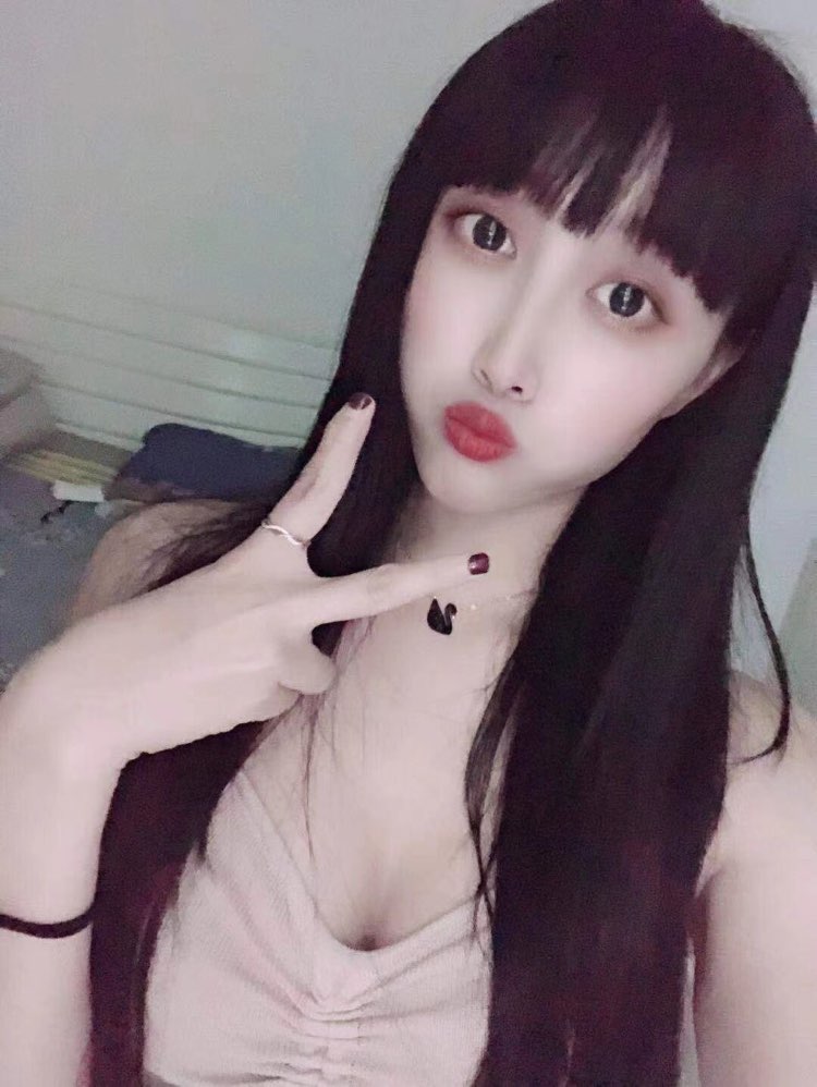 漂亮美丽，温柔听话，服务不错的萱萱